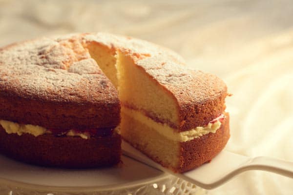 Flavoured Sponge Cake Recipe | Taylerson's Syrups